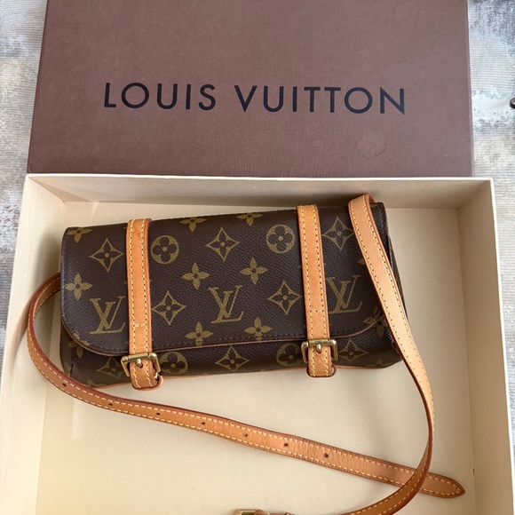 Louis Vuitton Monogram Leather Double Buckle Bum Fanny Pack Waist Belt Bag - Picture 1 of 4